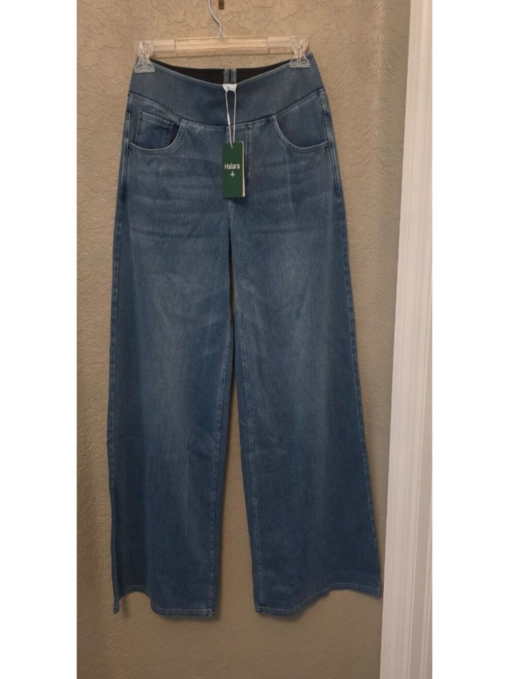 Halara High Waist Pull On Wide Leg Jeans size Small TALL NEW Stretch